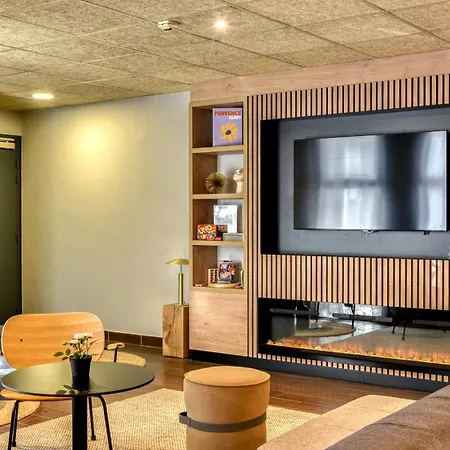 Campanile Prime - Est Le Millenaire 酒店