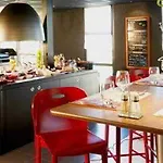 Campanile Prime - Est Le Millenaire Отель