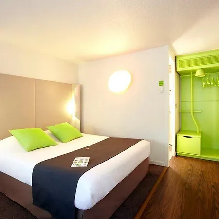 Hotel Campanile Est Le Millenaire