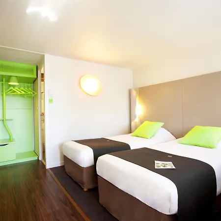 Campanile Est Le Millénaire