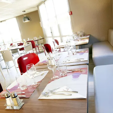Hotel Campanile Est Le Millenaire