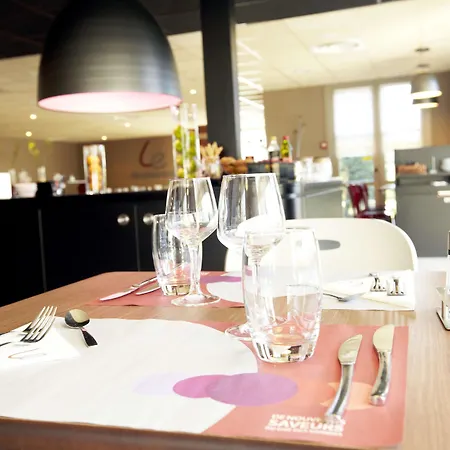 Campanile Est Le Millenaire Hotel 3*