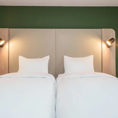 Hotel Campanile Est Le Millénaire 3*