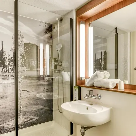 Hotel Campanile Est Le Millénaire Montpellier