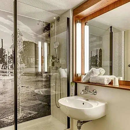 호텔 Campanile Prime - Est Le Millenaire 3*