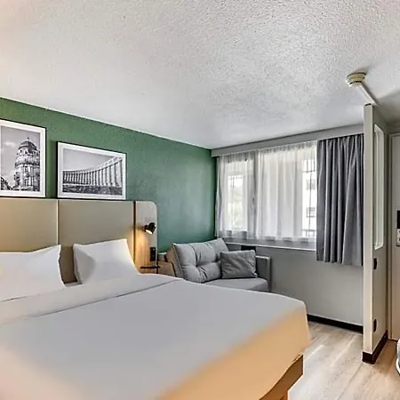 Campanile Prime - Est Le Millenaire 호텔 3*