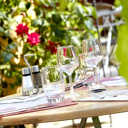 Hotel Campanile Est Le Millenaire 3*