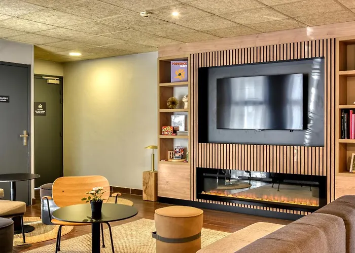 Campanile Prime - Est Le Millenaire Hotel